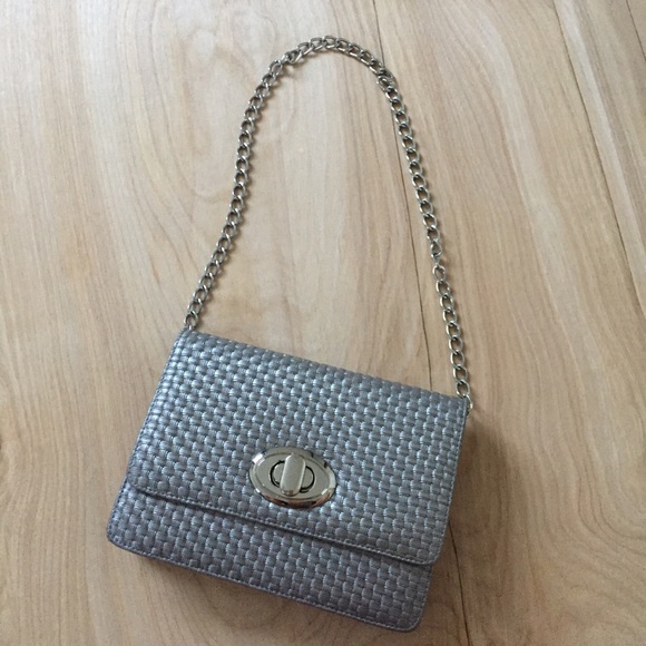 Purse - Picture 1 of 3